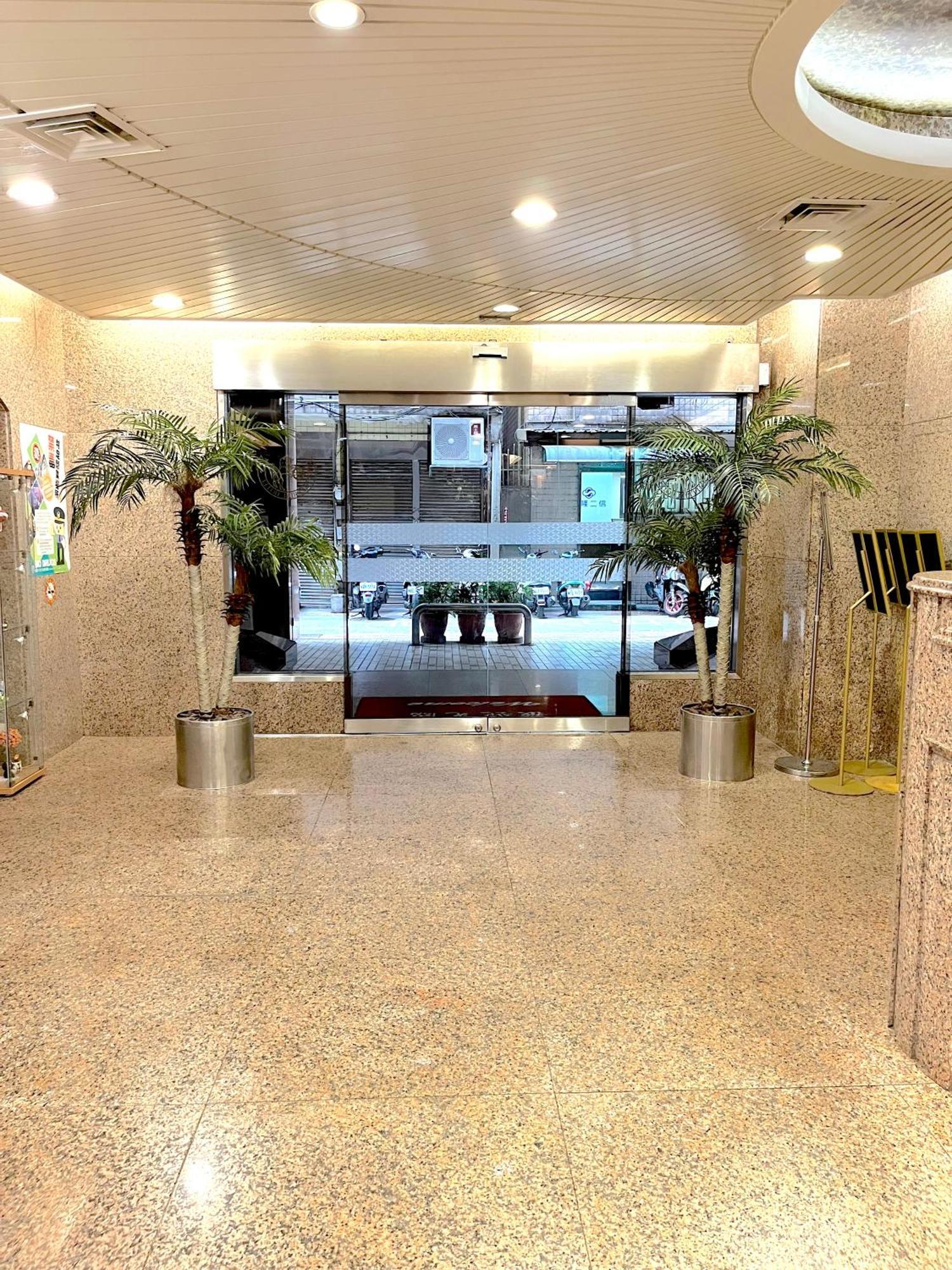 Hua Guo Hotel Keelung Exterior photo